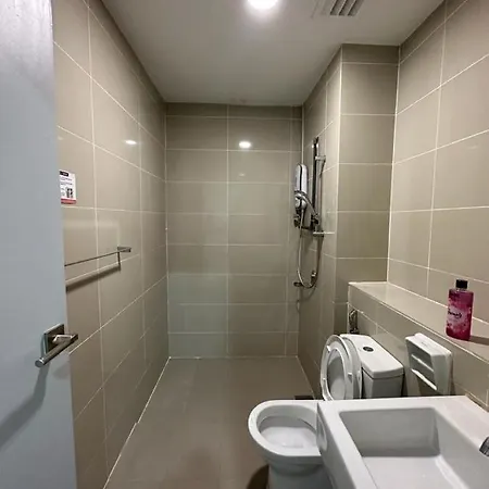 Sa Sutera Avenue Homestay Opposite Imago Kk Kota Kinabalu Exterior photo
