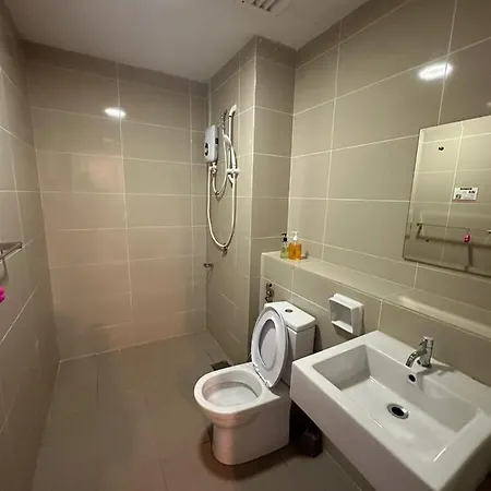Sa Sutera Avenue Homestay Opposite Imago Kk Kota Kinabalu Exterior photo