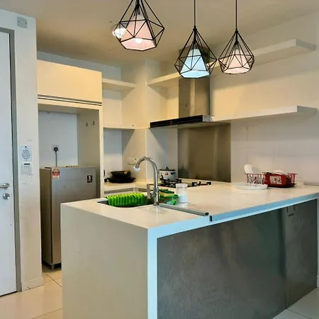Sa Sutera Avenue Homestay Opposite Imago Kk Kota Kinabalu Exterior photo