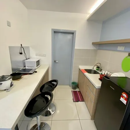 Sa Sutera Avenue Homestay Opposite Imago Kk Kota Kinabalu Exterior photo