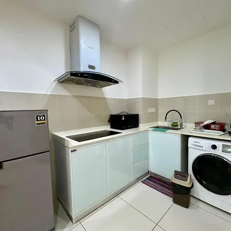 Sa Sutera Avenue Homestay Opposite Imago Kk Kota Kinabalu Exterior photo